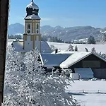 Landliebe Mit Seenaehe Und Innenpool Apartman Petersthal